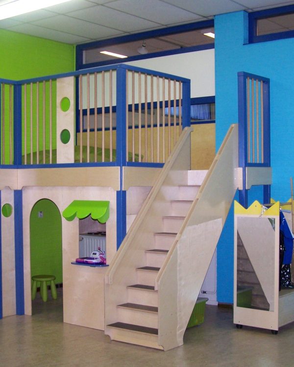 Speelwerkverdieping trap rechts 01