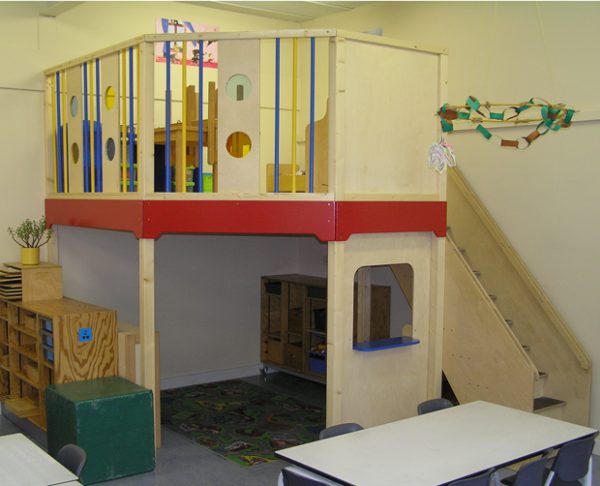 Speelwerkverdieping trap rechts achter 05