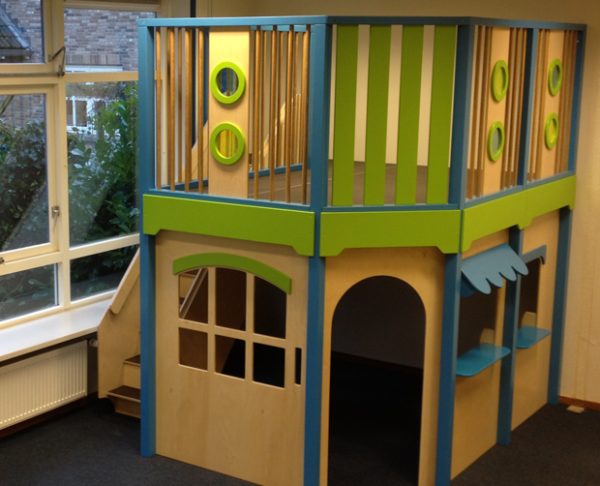 Speelwerkverdieping trap links achter 02