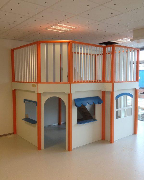 Speelwerkverdieping trap rechts achter 02